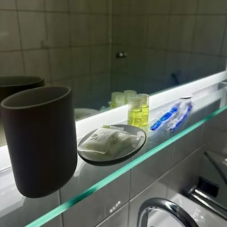 Zentral In Neuss, Naehe Messe Duesseldorf * Neuss